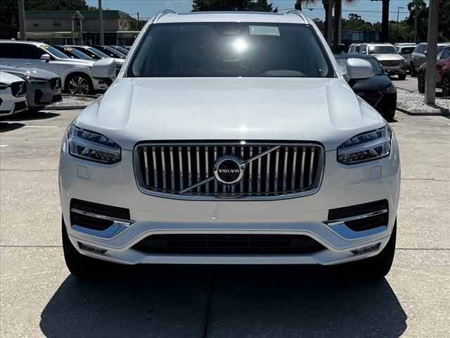 2024 Volvo XC90 Plus Bright Theme