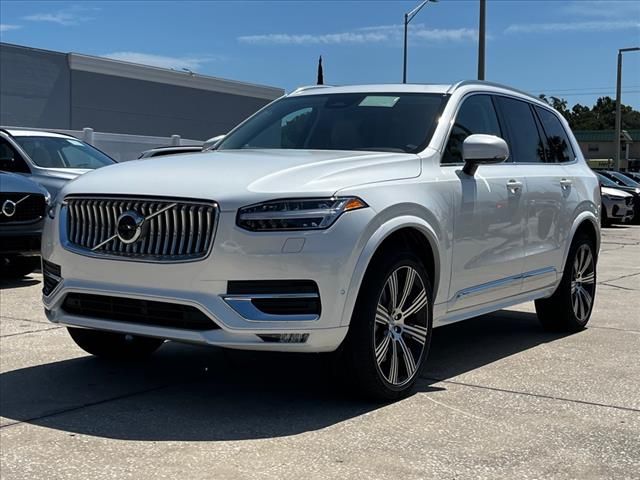 2024 Volvo XC90 Plus Bright Theme