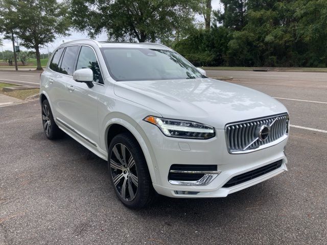 2024 Volvo XC90 Ultimate Bright Theme