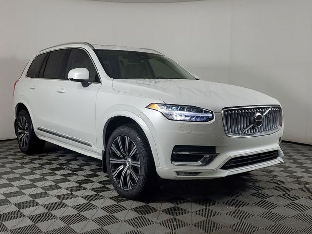 2024 Volvo XC90 Core Bright Theme