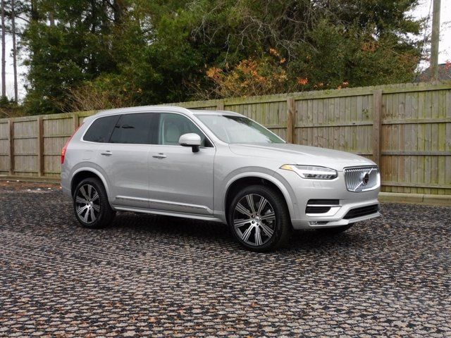 2024 Volvo XC90 Plus Bright Theme