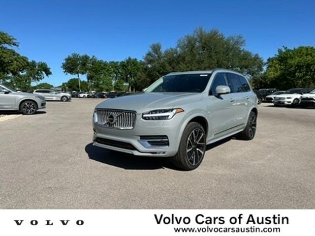 2024 Volvo XC90 Plus Bright Theme