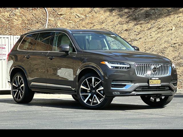 2024 Volvo XC90 Plus Bright Theme