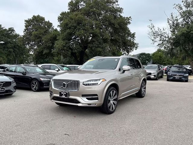 2024 Volvo XC90 Plus Bright Theme