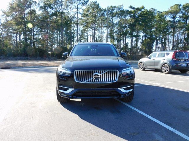 2024 Volvo XC90 Plus Bright Theme