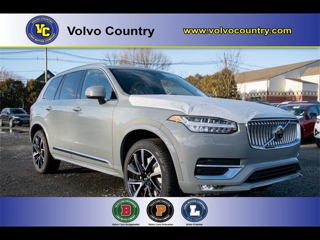 2024 Volvo XC90 Plus Bright Theme