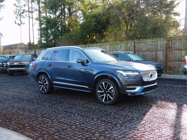 2024 Volvo XC90 Plus Bright Theme