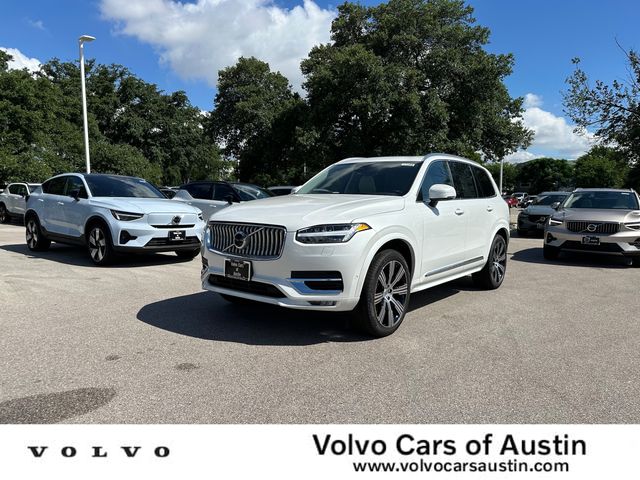 2024 Volvo XC90 Plus Bright Theme