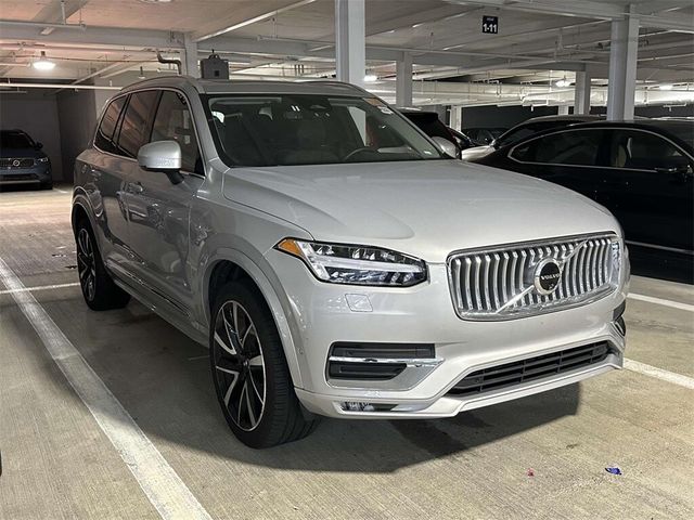 2024 Volvo XC90 Plus Bright Theme