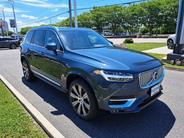 2024 Volvo XC90 Plus Bright Theme