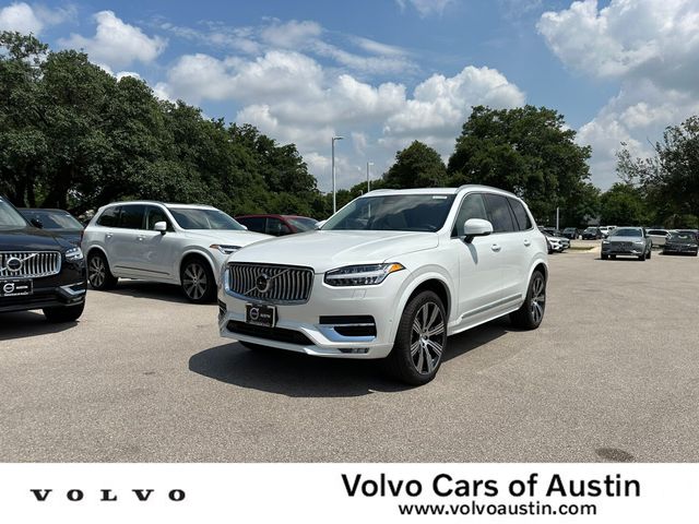 2024 Volvo XC90 Plus Bright Theme