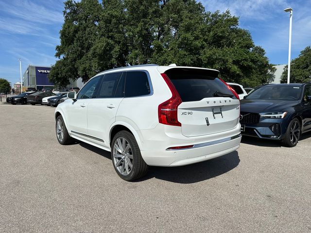 2024 Volvo XC90 Plus Bright Theme