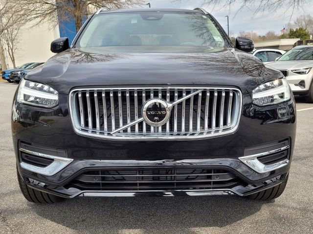 2024 Volvo XC90 Plus Bright Theme