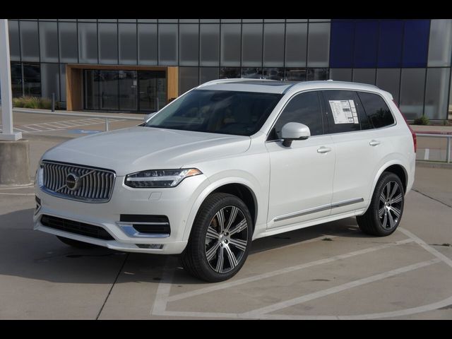 2024 Volvo XC90 Plus Bright Theme