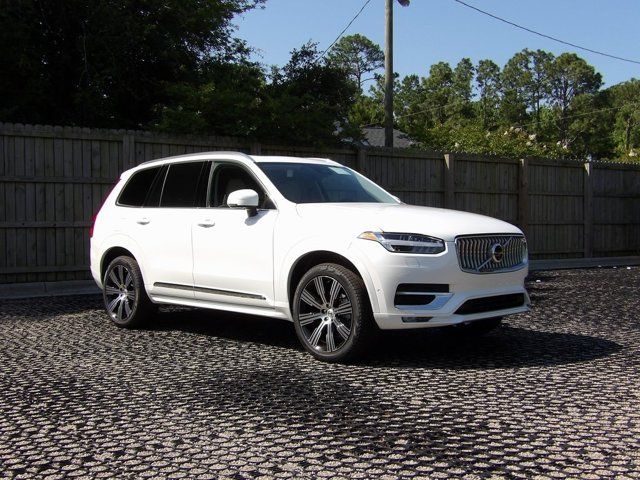 2024 Volvo XC90 Plus Bright Theme