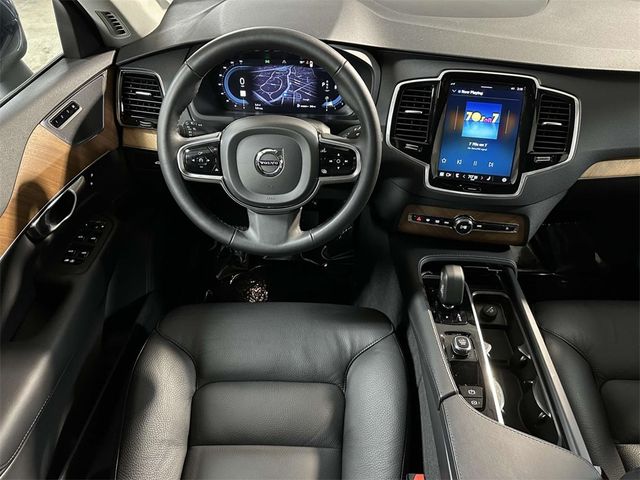 2024 Volvo XC90 Plus Bright Theme