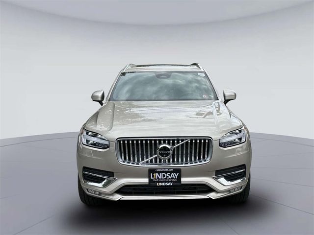 2024 Volvo XC90 Plus Bright Theme