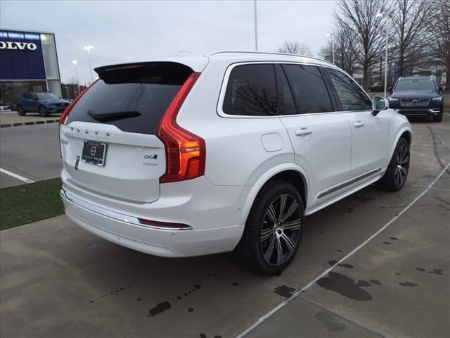 2024 Volvo XC90 Plus Bright Theme