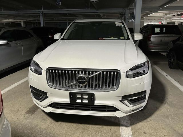 2024 Volvo XC90 Plus Bright Theme