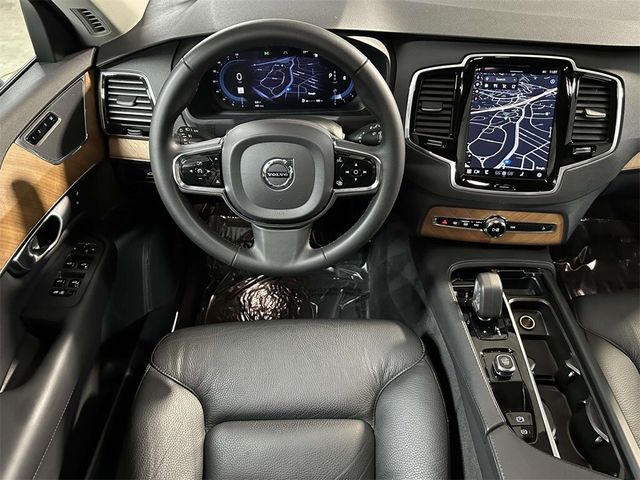 2024 Volvo XC90 Plus Bright Theme