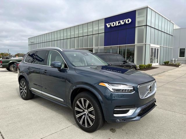 2024 Volvo XC90 Plus Bright Theme