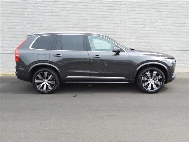 2024 Volvo XC90 Plus Bright Theme