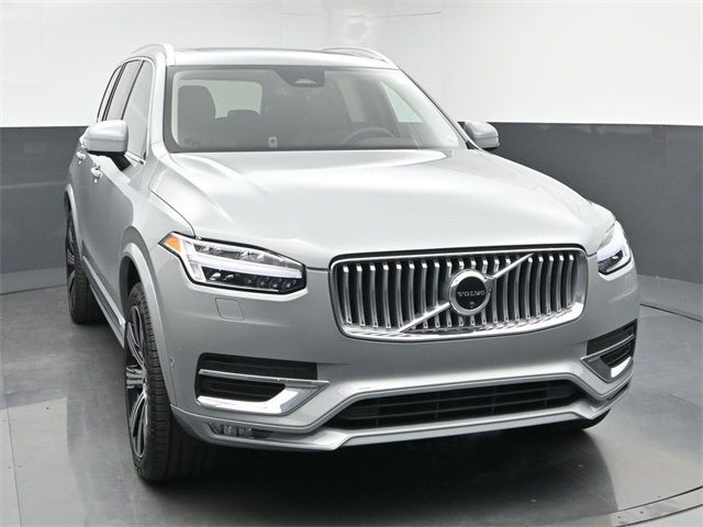 2024 Volvo XC90 Plus Bright Theme