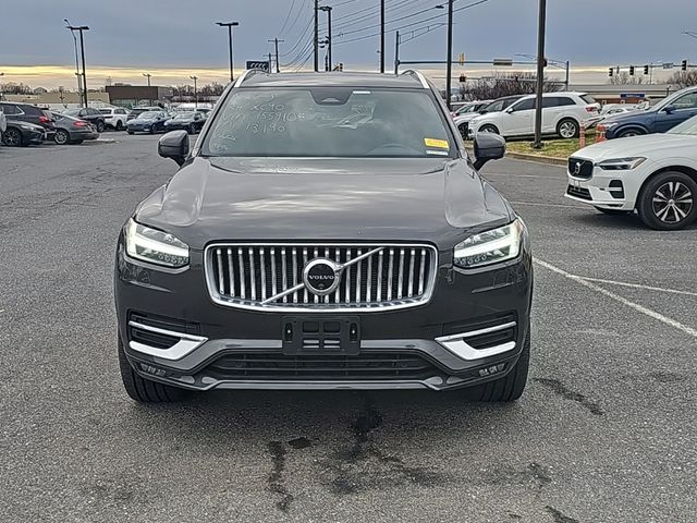 2024 Volvo XC90 Plus Bright Theme