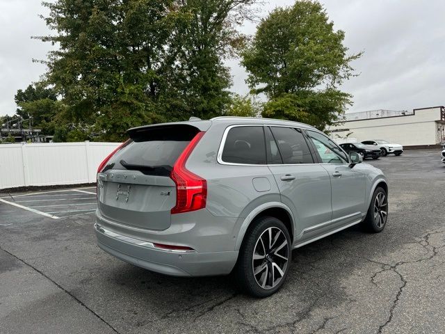 2024 Volvo XC90 Plus Bright Theme