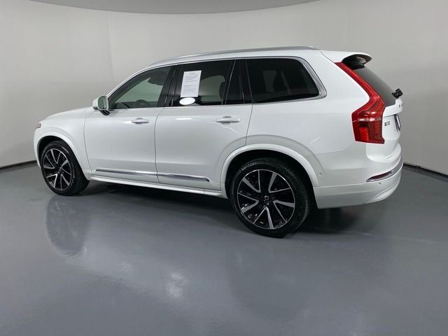 2024 Volvo XC90 Plus Bright Theme