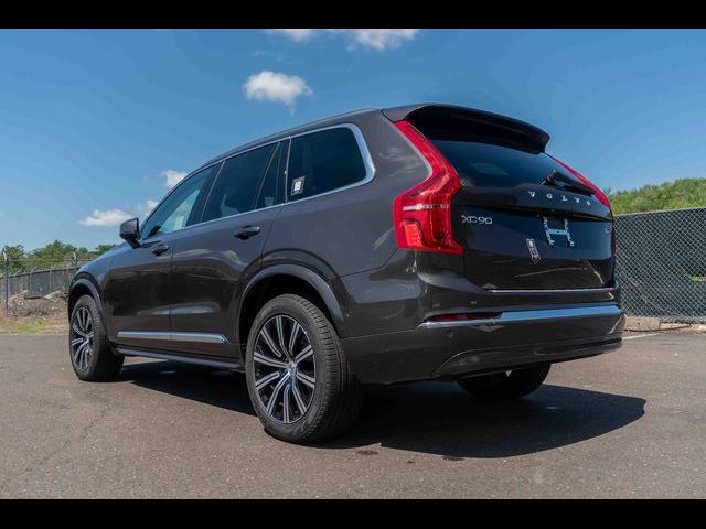 2024 Volvo XC90 Plus Bright Theme