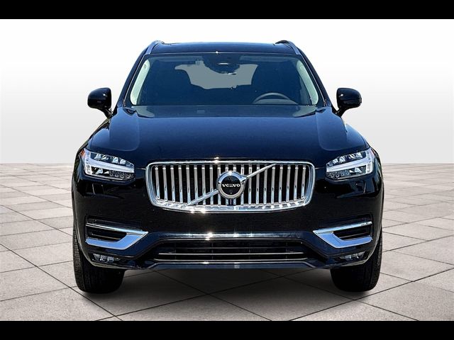 2024 Volvo XC90 Plus Bright Theme