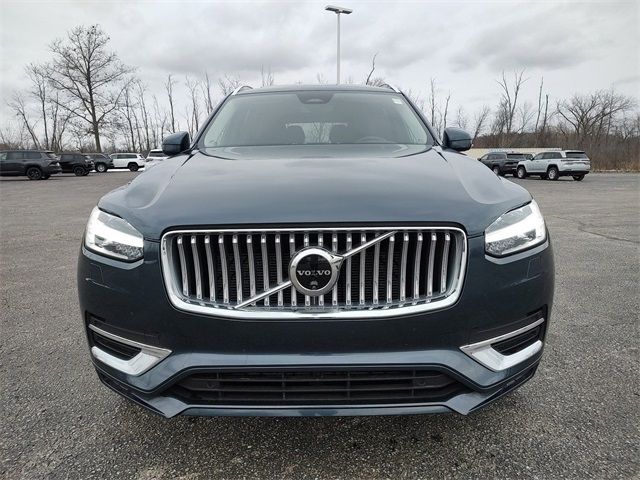 2024 Volvo XC90 Plus Bright Theme