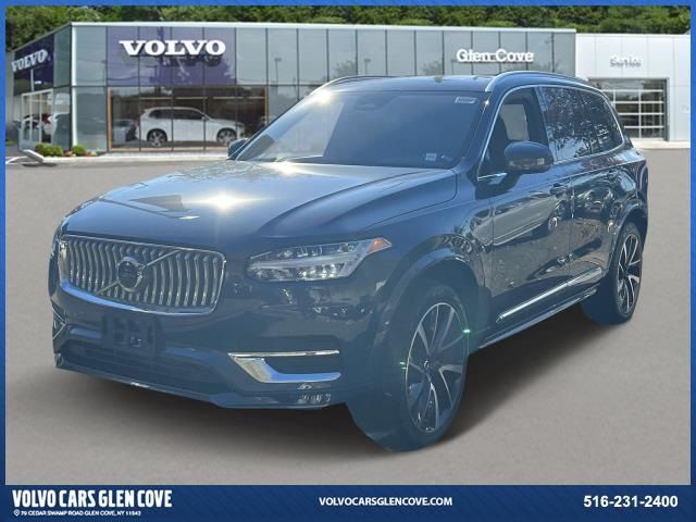 2024 Volvo XC90 Plus Bright Theme