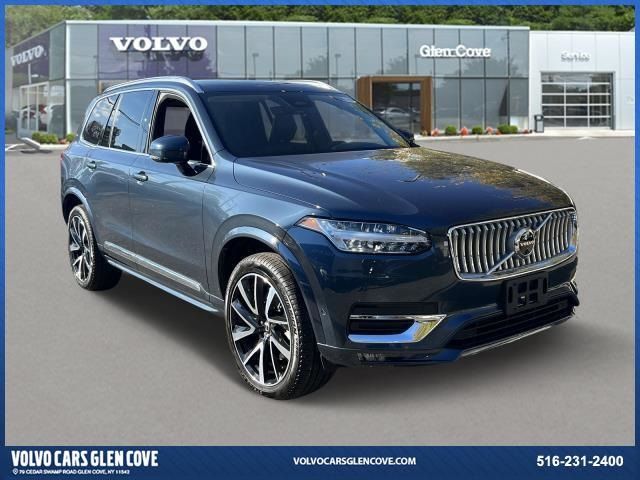 2024 Volvo XC90 Plus Bright Theme