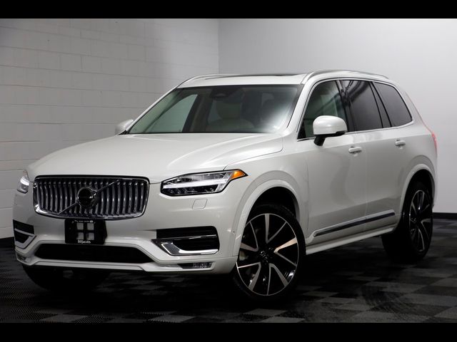 2024 Volvo XC90 Plus Bright Theme