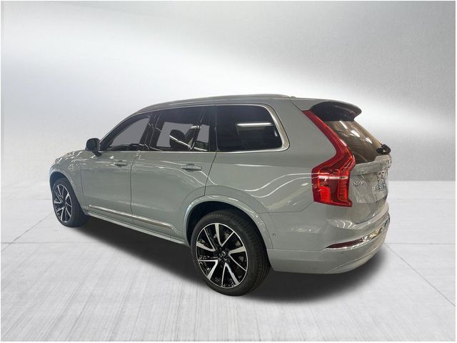 2024 Volvo XC90 Plus Bright Theme