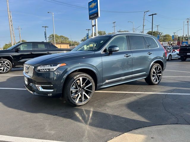 2024 Volvo XC90 Plus Bright Theme