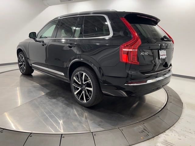 2024 Volvo XC90 Plus Bright Theme