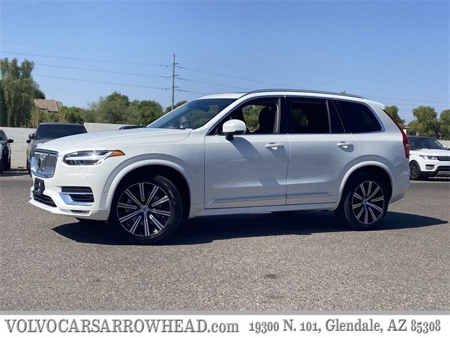 2024 Volvo XC90 Plus Bright Theme