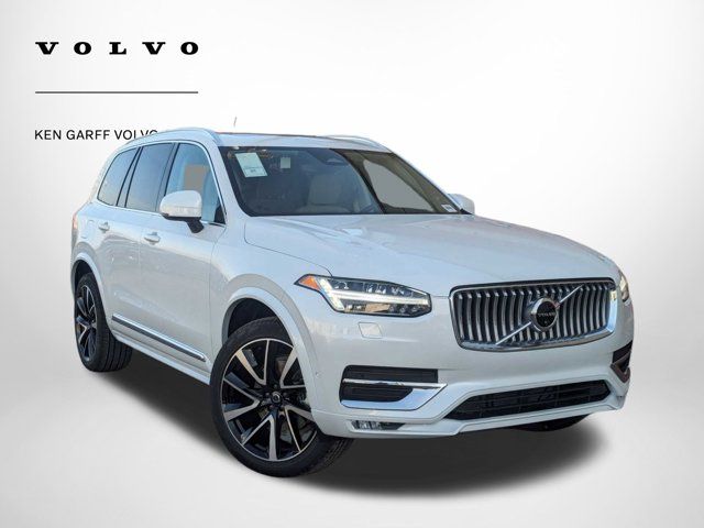 2024 Volvo XC90 Plus Bright Theme