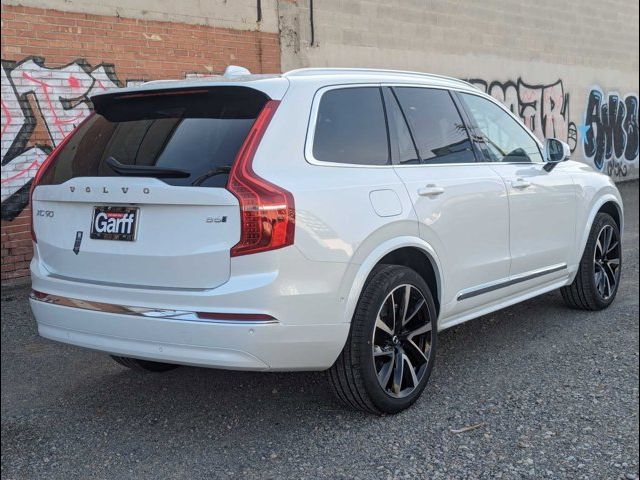 2024 Volvo XC90 Plus Bright Theme