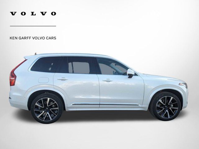 2024 Volvo XC90 Plus Bright Theme