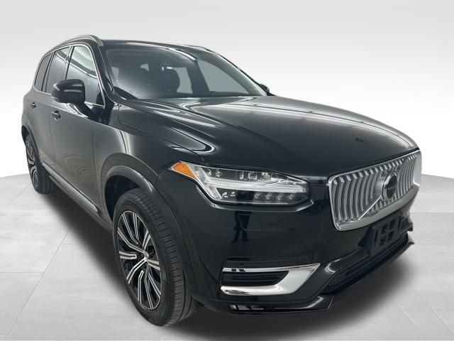 2024 Volvo XC90 Plus Bright Theme