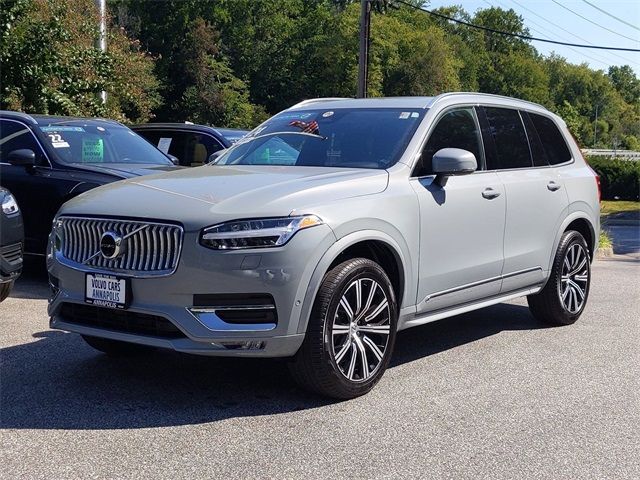 2024 Volvo XC90 Plus Bright Theme