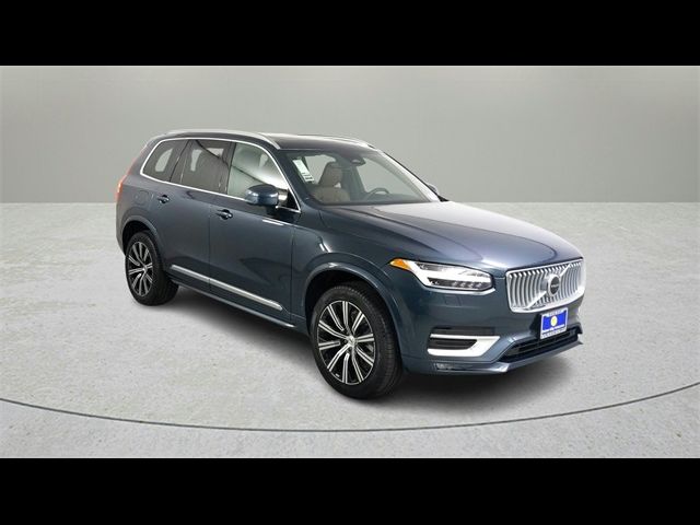 2024 Volvo XC90 Plus Bright Theme