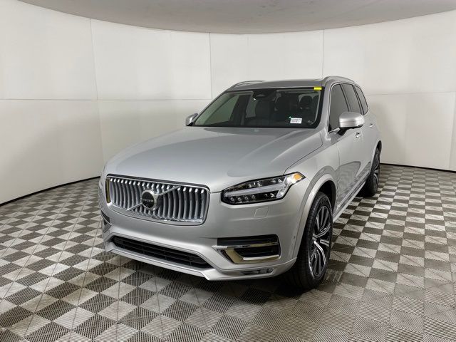 2024 Volvo XC90 Plus Bright Theme