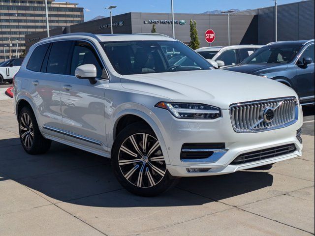 2024 Volvo XC90 Plus Bright Theme