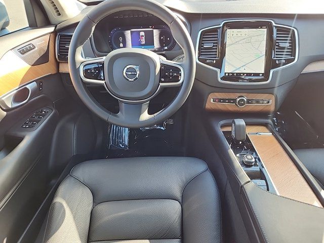 2024 Volvo XC90 Plus Bright Theme