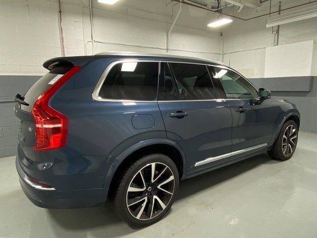 2024 Volvo XC90 Plus Bright Theme